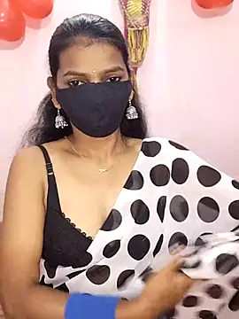 Snapshot of sneha_bebo chatting on August 4, 2026, 2:41 pm sneha bebo online show from August 4, 2026, 2:41 pm