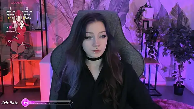 LiliLuna online show from October 16, 2025, 12:17 pm