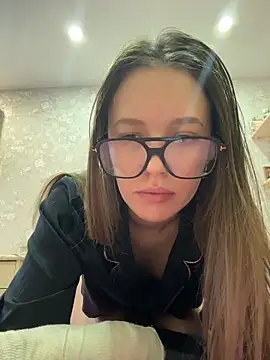 ElliRose online show from November 29, 2025, 7:44 am