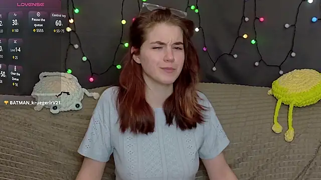 ElzaBlis online show from December 21, 2025, 2:57 pm