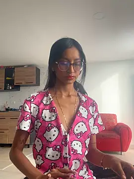 Snapshot of babby_bella chatting on September 24, 2025, 12:30 pm babby bella online show from September 24, 2025, 12:30 pm