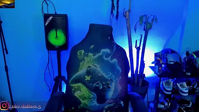 zeus 7777 online show from February 18, 2026, 10:17 pm