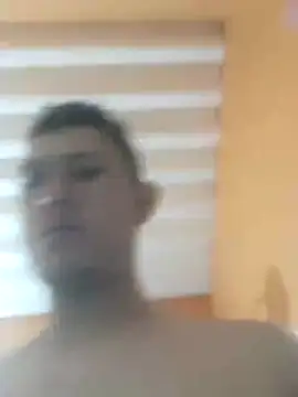 Snapshot of Franswat95 chatting on October 31, 2025, 10:55 pm Franswat95 online show from October 31, 2025, 10:55 pm