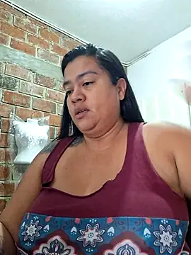 NARNYALABELLA online show from September 13, 2025, 1:22 pm