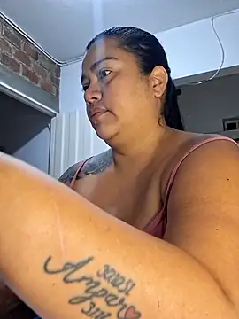 NARNYALABELLA online show from October 7, 2025, 11:18 am