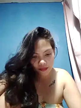 Snapshot of missluvv chatting on March 13, 2026, 1:18 pm missluvv online show from March 13, 2026, 1:18 pm