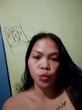 Snapshot of missluvv chatting on March 31, 2026, 3:56 pm missluvv online show from March 31, 2026, 3:56 pm