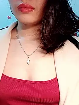 Hinna x online show from February 11, 2026, 12:43 pm