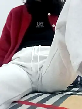 Hinna x online show from February 14, 2026, 8:38 pm