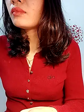 Hinna x online show from February 17, 2026, 9:32 pm