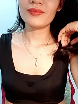 Hinna x online show from April 5, 2026, 2:31 am