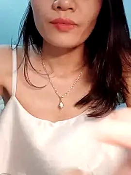 Snapshot of Hinna_x chatting on May 3, 2026, 2:17 am Hinna x online show from May 3, 2026, 2:17 am