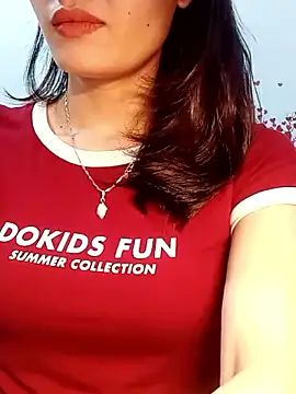 Snapshot of Hinna_x chatting on May 3, 2026, 2:34 pm Hinna x online show from May 3, 2026, 2:34 pm