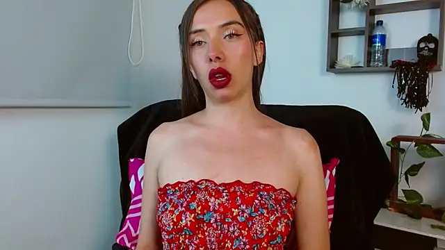 Nataliagp online show from November 28, 2025, 4:04 am