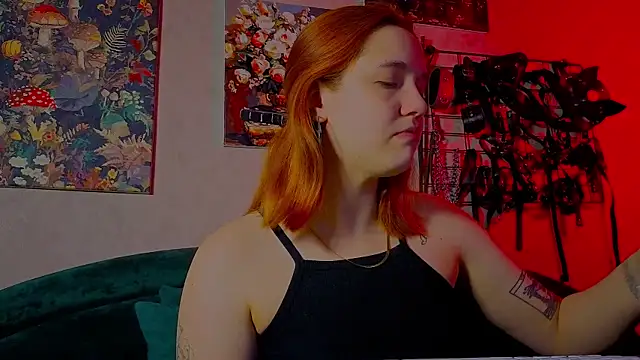 Snapshot of the_high_priestess chatting on April 25, 2026, 2:58 am the high priestess online show from April 25, 2026, 2:58 am