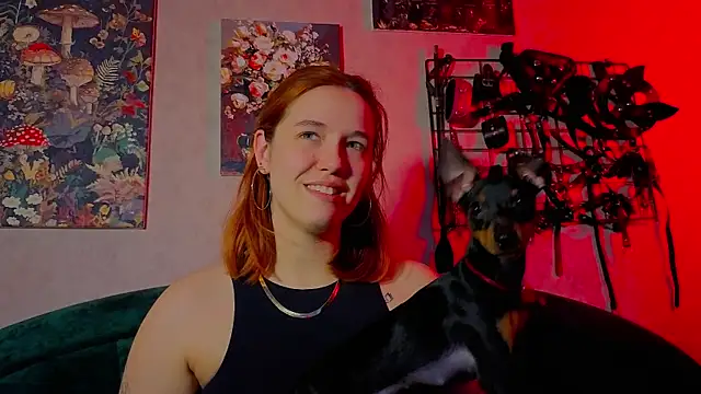 Snapshot of the_high_priestess chatting on May 3, 2026, 2:50 am the high priestess online show from May 3, 2026, 2:50 am
