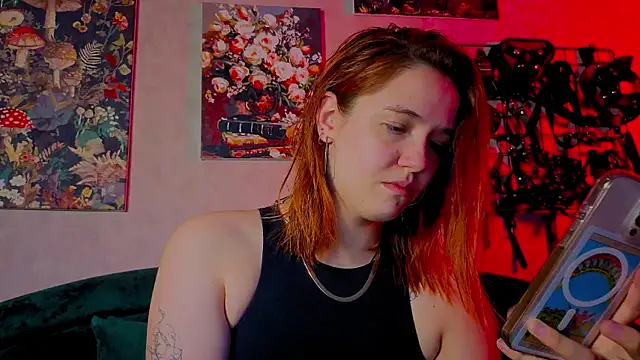 Snapshot of the_high_priestess chatting on May 16, 2026, 5:15 am the high priestess online show from May 16, 2026, 5:15 am