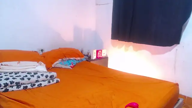 RuiMaddoox online show from October 17, 2025, 6:32 pm