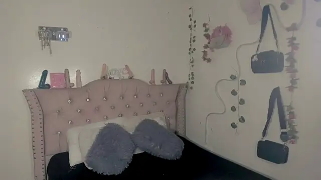 Snapshot of Cata_MW chatting on May 13, 2026, 7:11 pm Cata MW online show from May 13, 2026, 7:11 pm