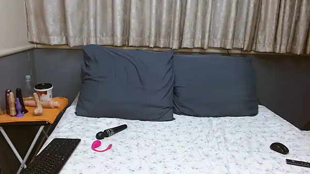 SlutyAngelxxx online show from February 13, 2026, 6:59 pm