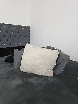 asumi 18 online show from November 11, 2025, 9:26 pm