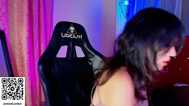 catalina santana20 online show from November 13, 2025, 8:30 pm