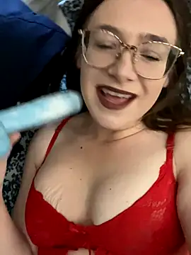 Snapshot of NaughtyNerdyWifey chatting on November 29, 2025, 11:30 pm NaughtyNerdyWifey online show from November 29, 2025, 11:30 pm