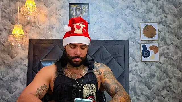 Snapshot of Apolo_rousse1 chatting on December 1, 2025, 8:36 pm Apolo rousse1 online show from December 1, 2025, 8:36 pm