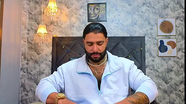 Snapshot of Apolo_rousse1 chatting on December 5, 2025, 8:38 pm Apolo rousse1 online show from December 5, 2025, 8:38 pm