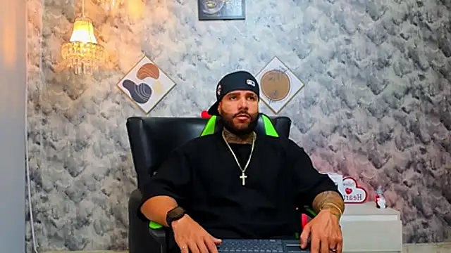 Snapshot of Apolo_rousse1 chatting on February 20, 2026, 9:37 pm Apolo rousse1 online show from February 20, 2026, 9:37 pm