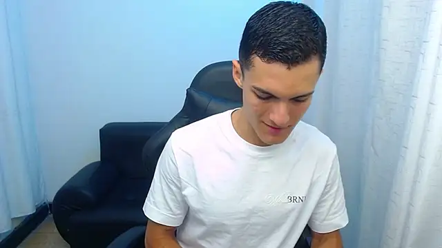 Matiius18 online show from March 21, 2026, 2:20 pm