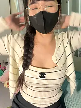 Dior baby online show from November 3, 2025, 2:02 am