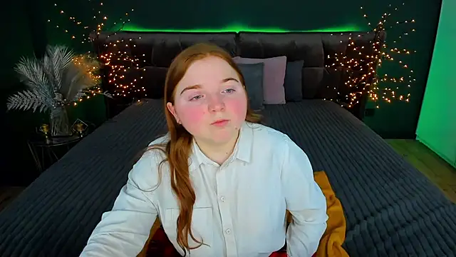 KattyRose8 online show from September 12, 2025, 12:16 pm