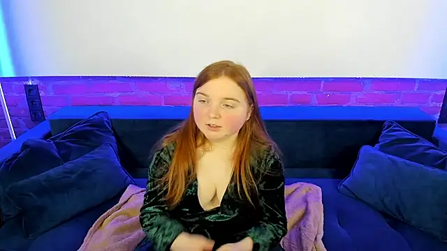 KattyRose8 online show from October 18, 2025, 6:52 pm