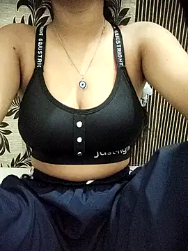 Nikita-Singh88 online show from October 13, 2025, 2:33 am