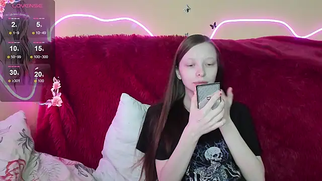 AliceHaris online show from January 7, 2026, 4:26 am