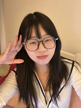 Ella-A9 online show from November 30, 2025, 3:27 pm