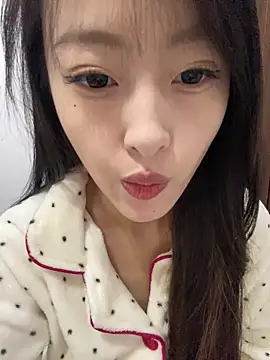 Snapshot of MengMeng0515 chatting on December 20, 2025, 12:45 pm MengMeng0515 online show from December 20, 2025, 12:45 pm