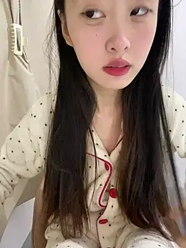 MengMeng0515 online show from May 1, 2026, 10:20 am