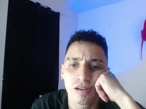 xalejo max online show from November 5, 2025, 9:04 pm