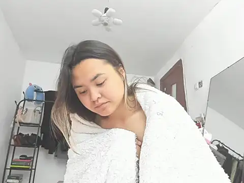 Snapshot of saika_blush chatting on May 13, 2026, 6:33 am saika blush online show from May 13, 2026, 6:33 am