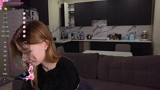 Sara kaya online show from October 22, 2025, 6:07 pm