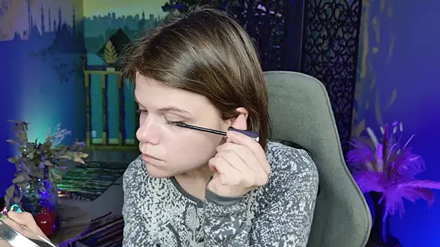 EllieMurler online show from October 2, 2025, 9:16 am