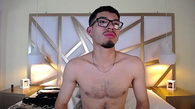 Jaxon Carter online show from November 19, 2025, 11:27 pm