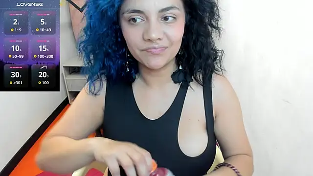 Kiara Cruz   online show from October 9, 2025, 8:07 pm