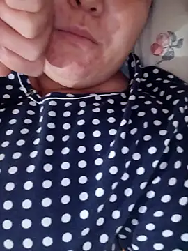 Uzhili online show from October 28, 2025, 6:43 pm