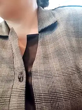 Uzhili online show from October 29, 2025, 12:07 pm