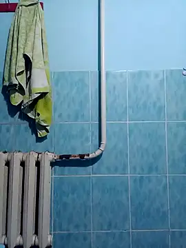 Uzhili online show from November 3, 2025, 7:37 pm