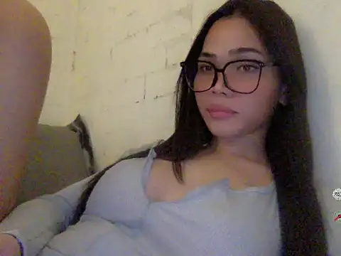 Snapshot of mahal_ko_siya chatting on January 9, 2026, 11:17 pm mahal ko siya online show from January 9, 2026, 11:17 pm