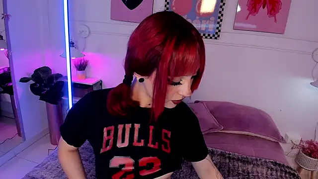 Zoe Lynch  online show from February 9, 2026, 11:36 am